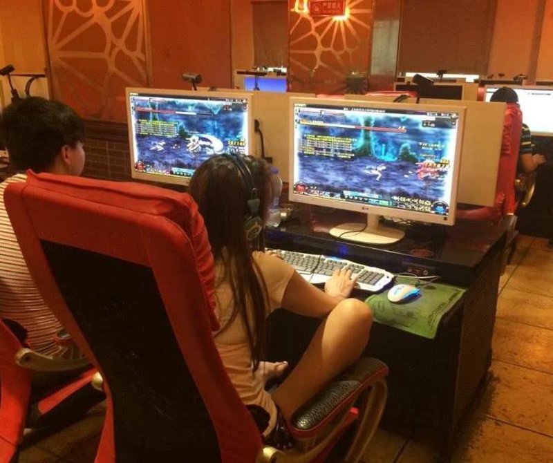 网吧上网